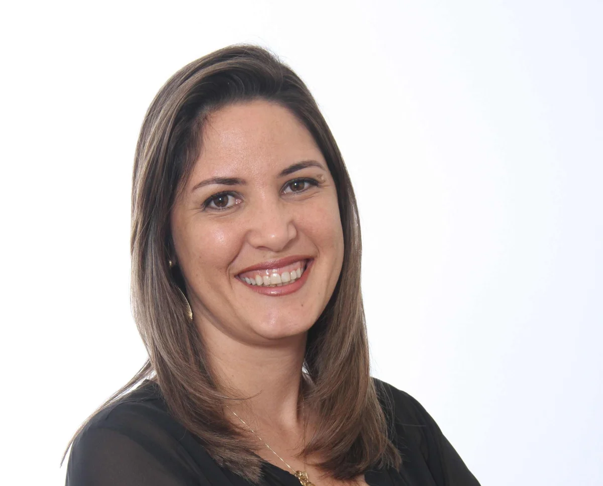 Luciane  Moura